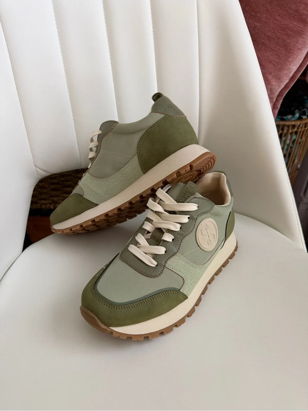 Sam & Libby Olive and Cream Women's Casual 7.5 Sneakers